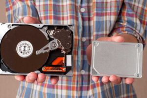 la importancia del almacenamiento en consolas hdd vs ssd
